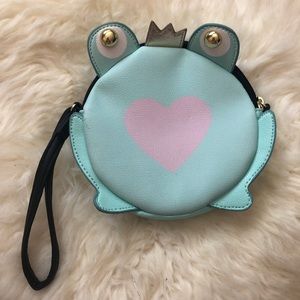 New Betsey Johnson frog prince wristlet bag crown